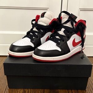 Nike Air Jordan High Tops - Black, White, Red